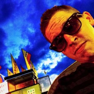 Meet your Posher, Adam